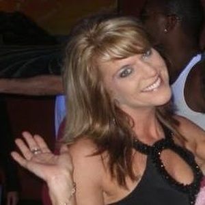 Meet your Posher, Joni